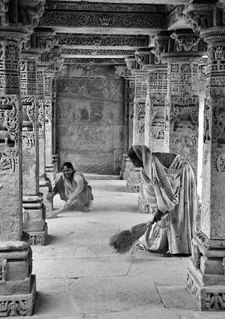 img026India2007 (460x650)