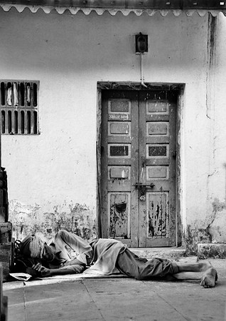 img023India2007 (460x650)